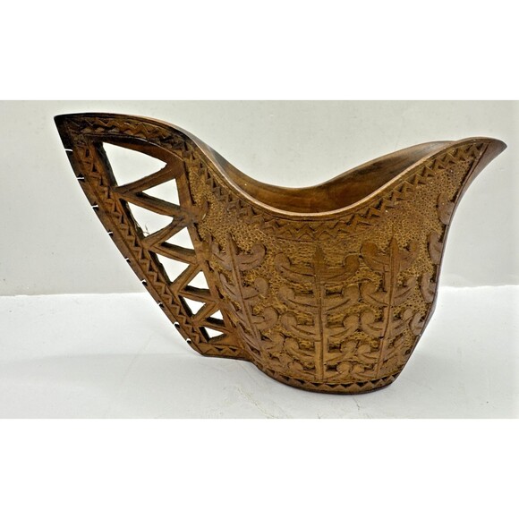 4"H Vtg Hand Carved Wood Wedding Cup Yugoslavia European Balkan Teak Vase Kuksa - Picture 1 of 9